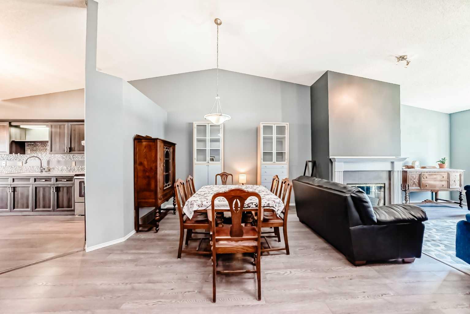 44 Gladstone Gardens SW