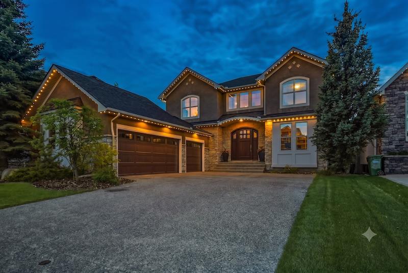 74 Discovery Ridge Heights SW
