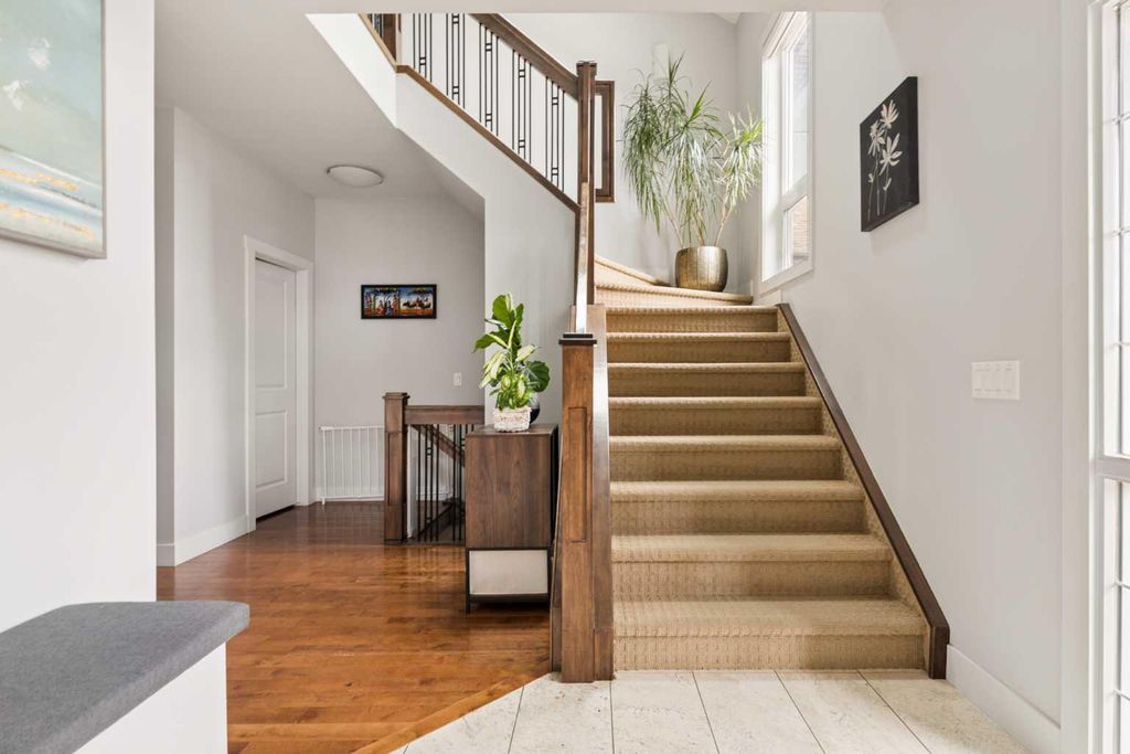 Photo of 1825 33 Avenue SW, Calgary, AB T2T 1Z1 (MLS # A2308572)