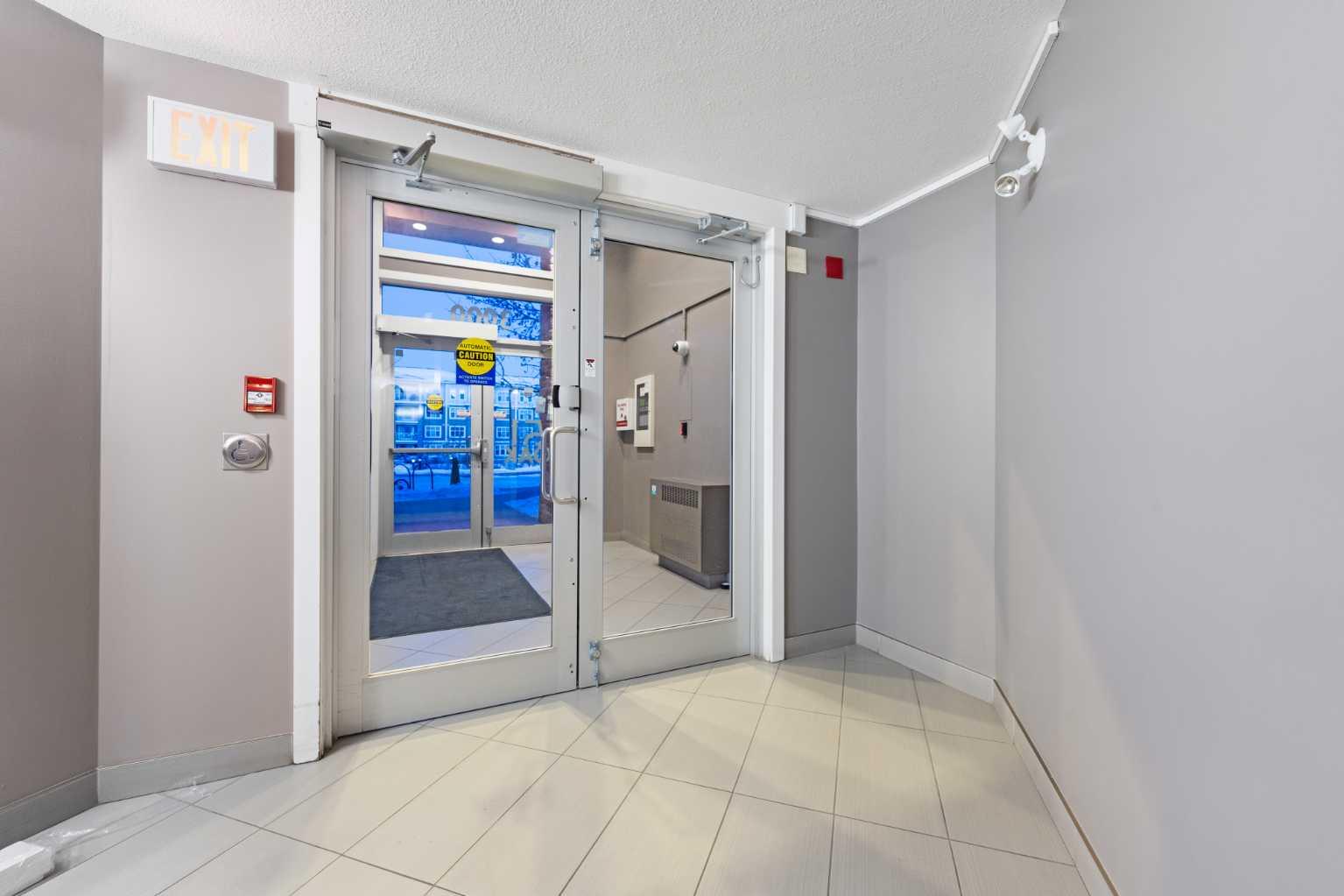 11 Mahogany Row SE 3311