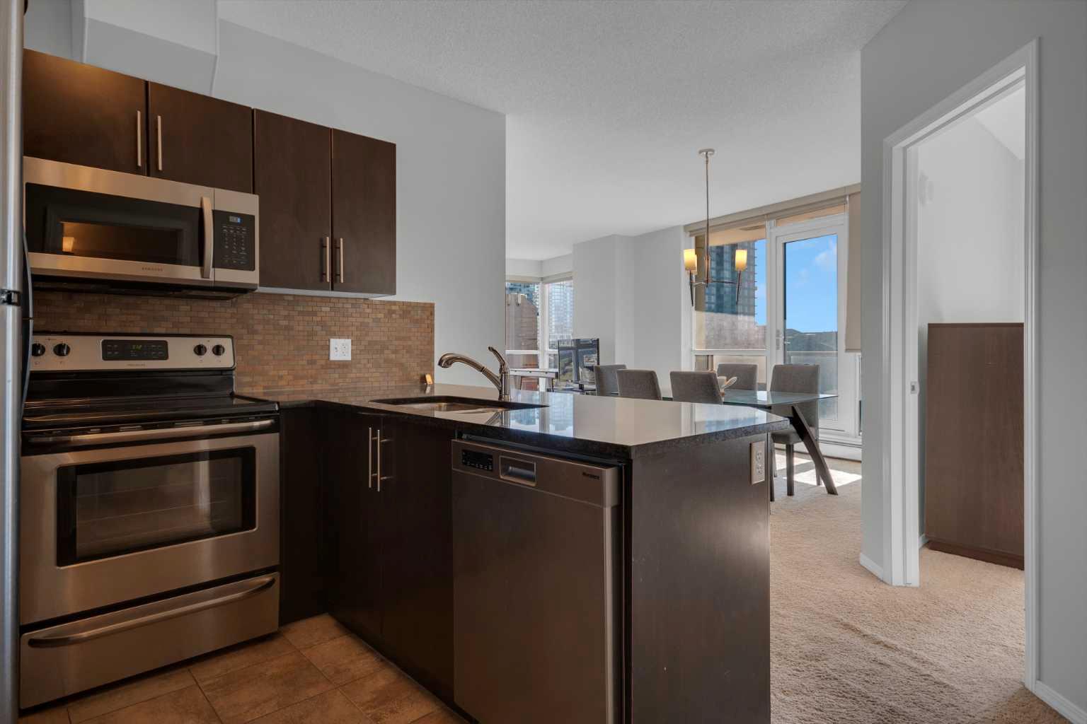 325 3 Street SE 604