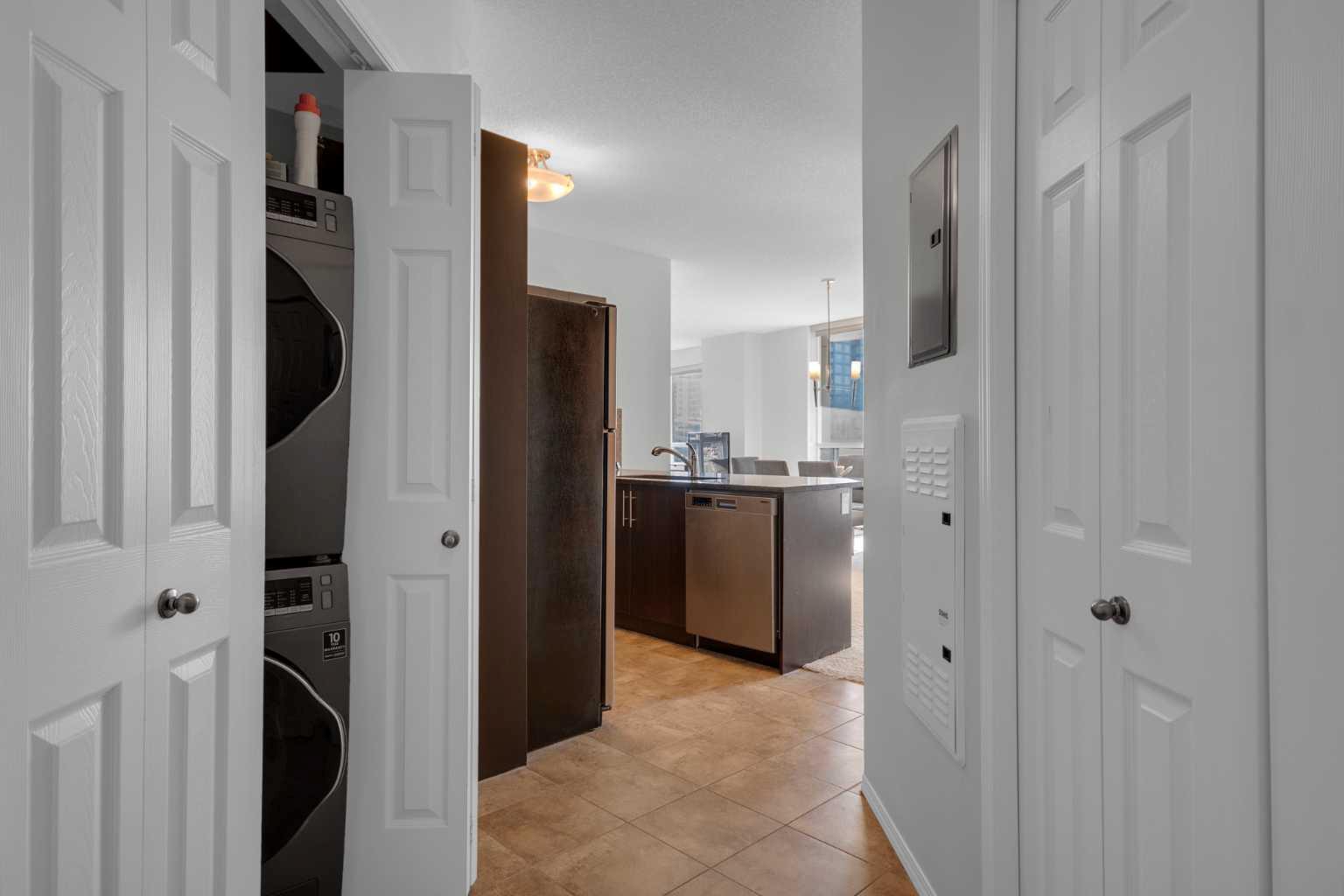 325 3 Street SE 604