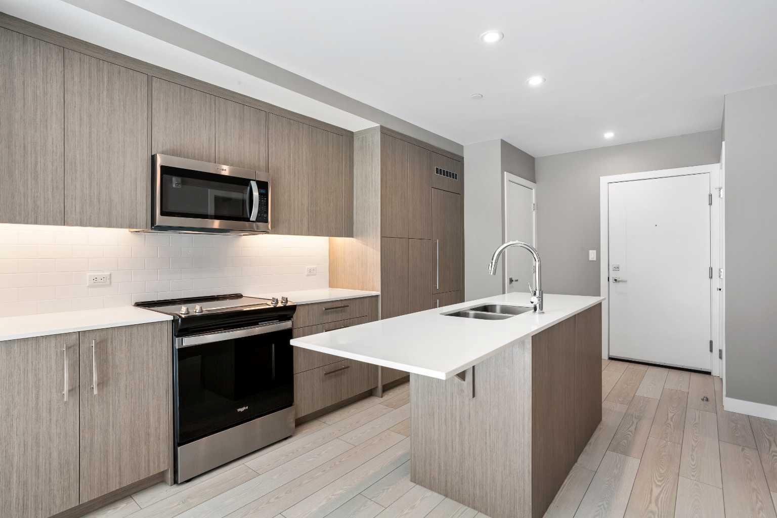 310 15 Avenue SW 111