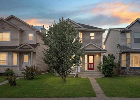 Photo of 429 Taradale Drive NE, Calgary, AB T3J 3X2 (MLS # A2294879)