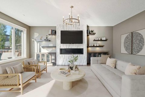 Property photo of 383 Evansglen Drive Nw, Calgary, AB T3p 0p1