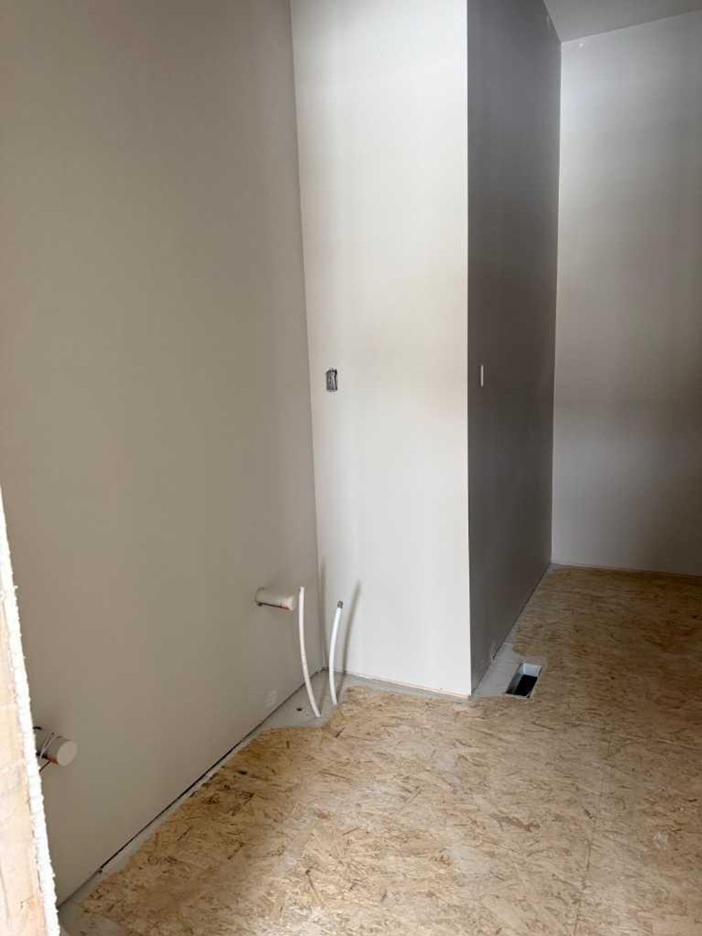 Photo of 7 Gray Close, Sylvan Lake, AB T4S 0W4 (MLS # A2292593)