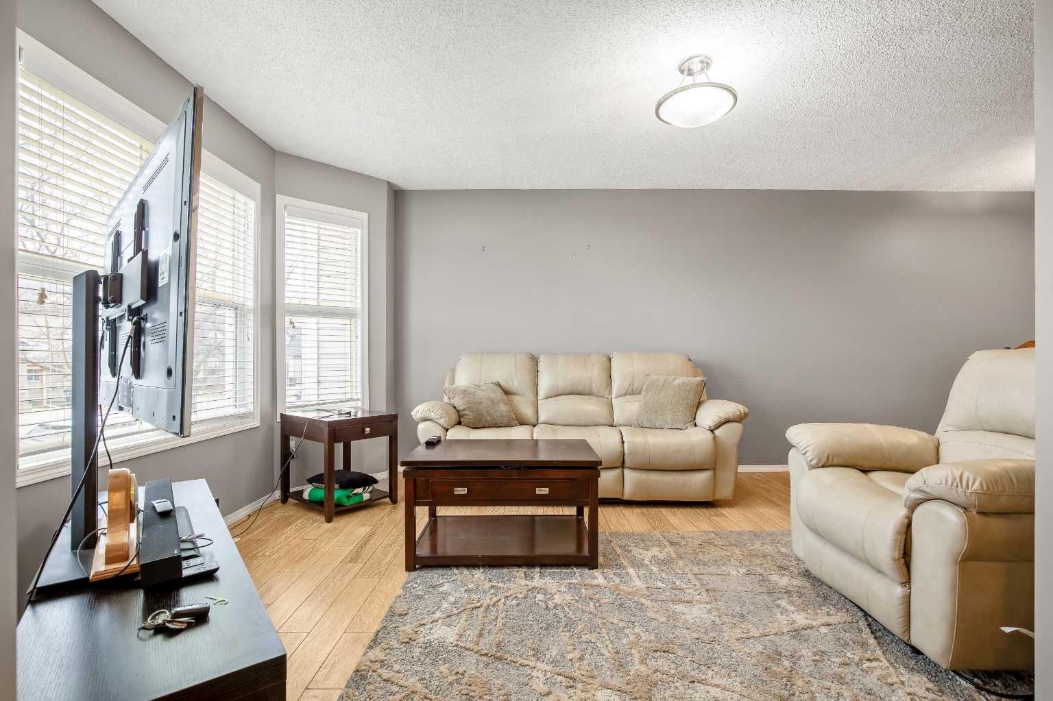 806 Prairie Sound Circle NW