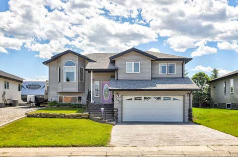 Photo of 594 Tumbleweed Avenue, Pincher Creek, AB T0K 1W0 (MLS # A2327142)