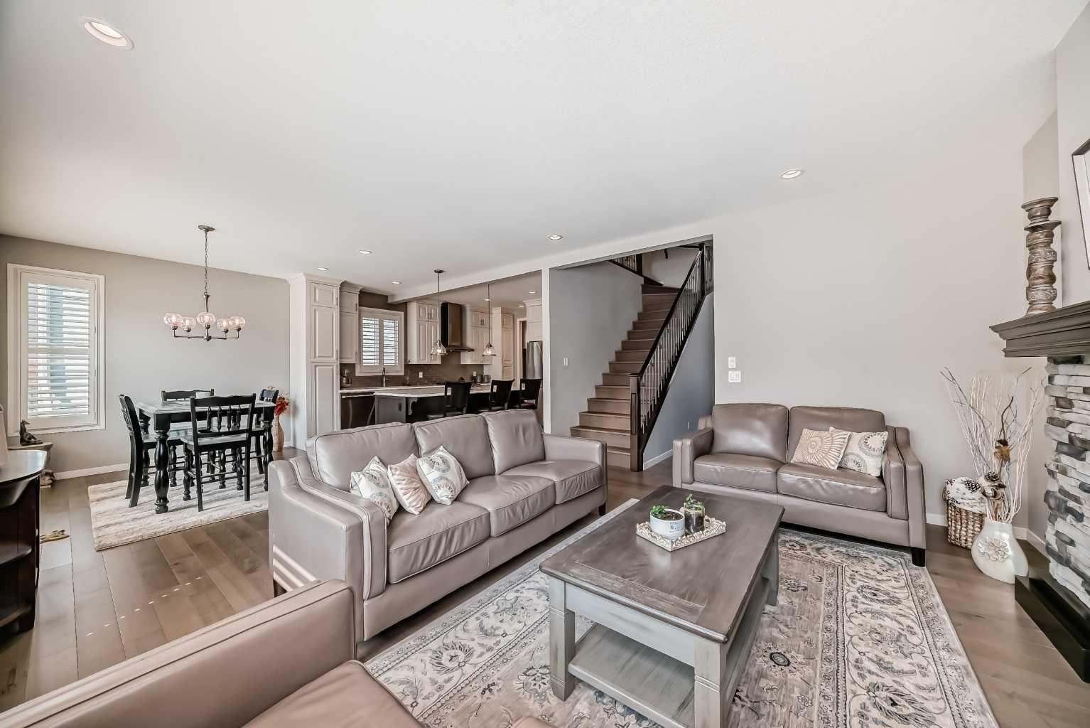 226 West Grove Point SW