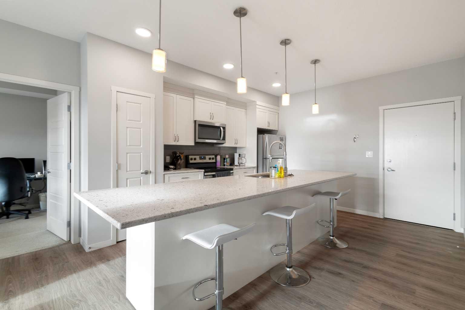 20 Seton Park SE 305