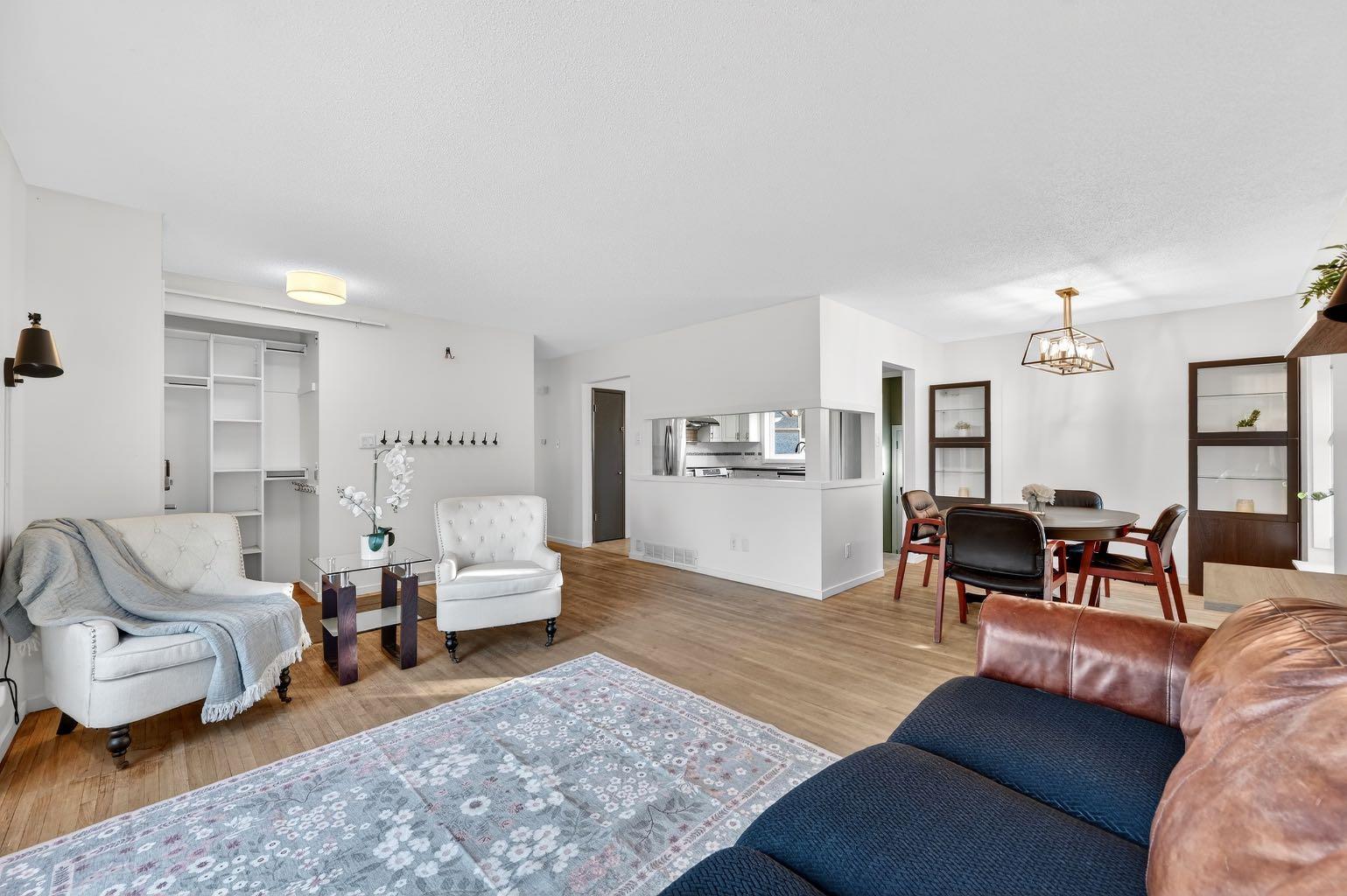 1904 Veiner Street NE