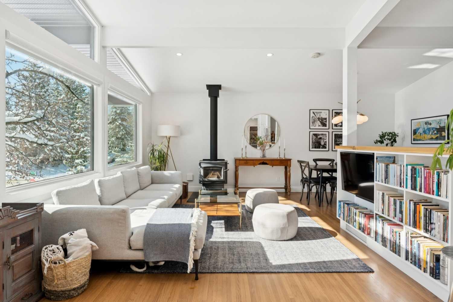 2440 Cherokee Drive NW