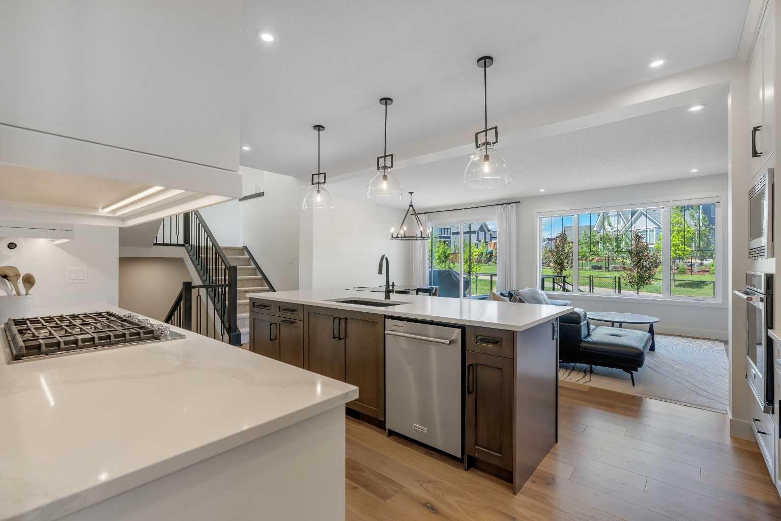 236 Marina Grove SE