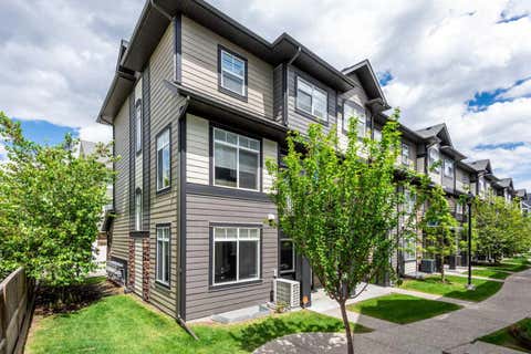 Photo of 219 Wentworth Row SW, Calgary, AB T3H 1Y1 (MLS # A2318468)