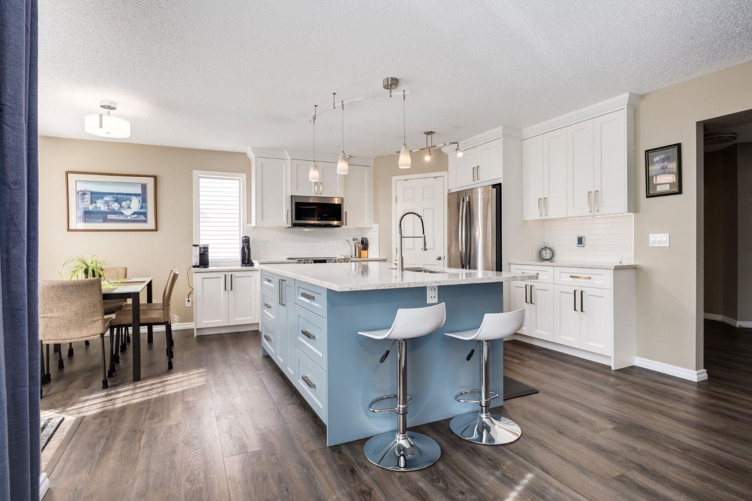 433 Bayside Place SW