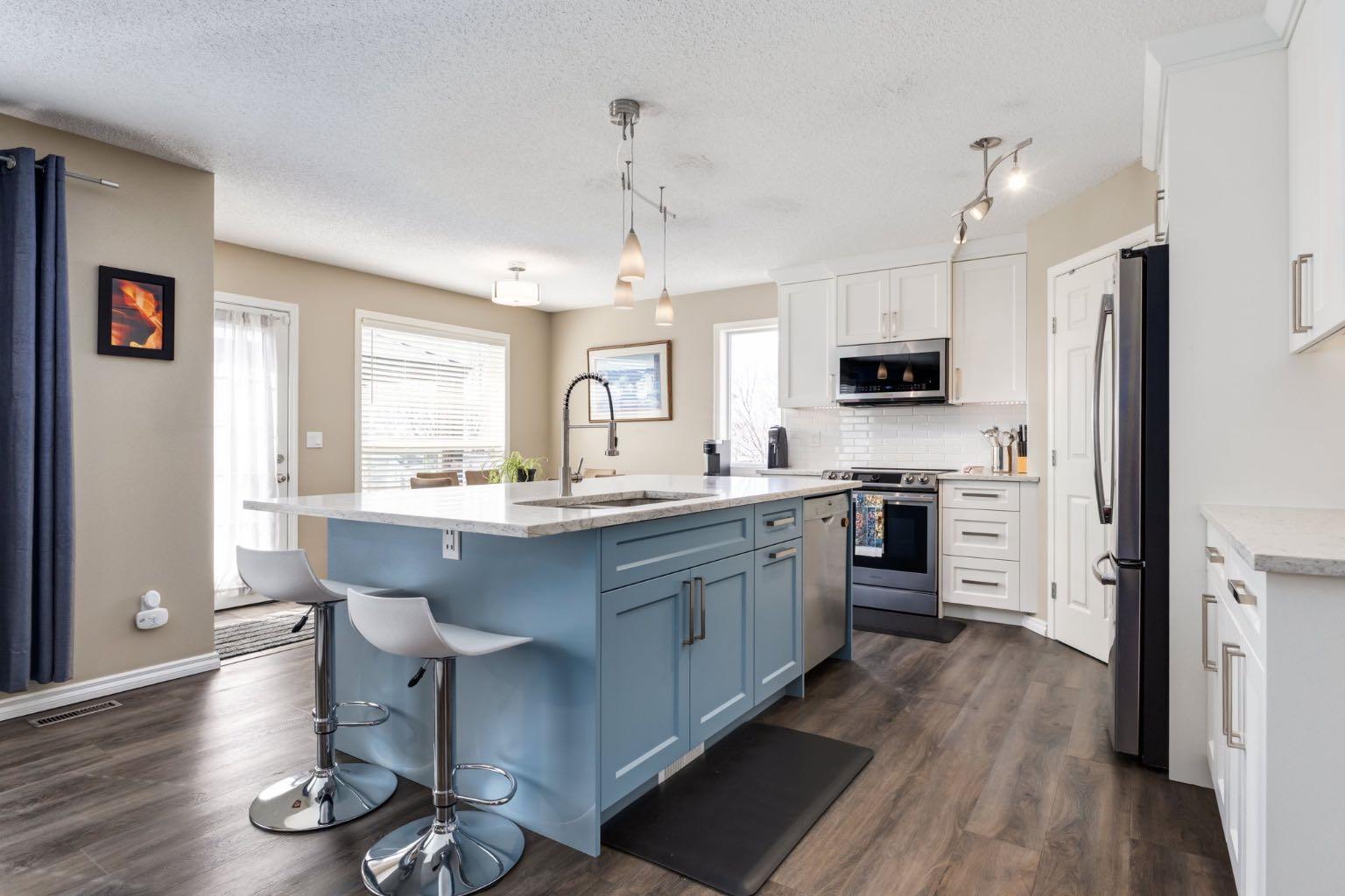 433 Bayside Place SW