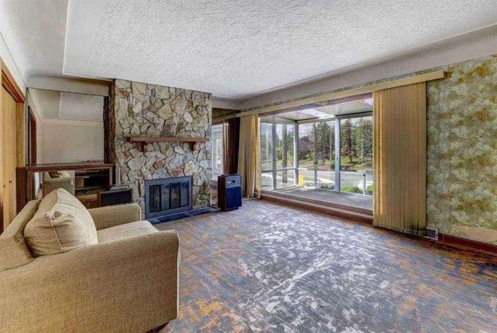 1402 Crescent Road NW