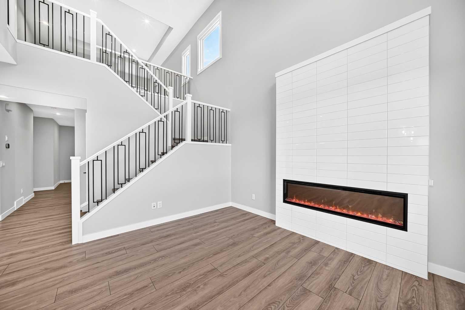 300 Carringvue Place NW