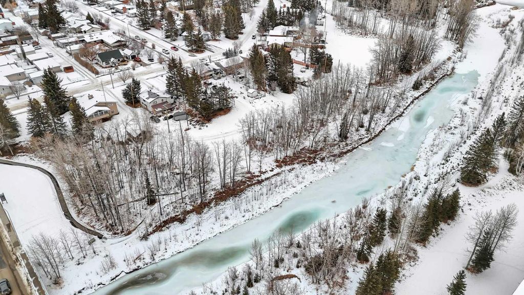 Photo of 105 2 Avenue NE, Sundre, AB T0M 1X0 (MLS # A2283414)