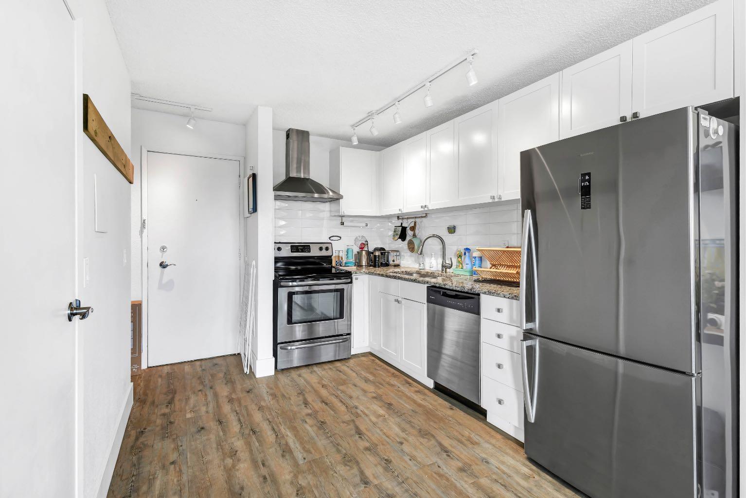 2130 17 Street SW 304