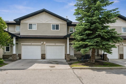 Photo of 760 Railway Gate SW #702, Airdrie, AB T4B 3C5 (MLS # A2330016)