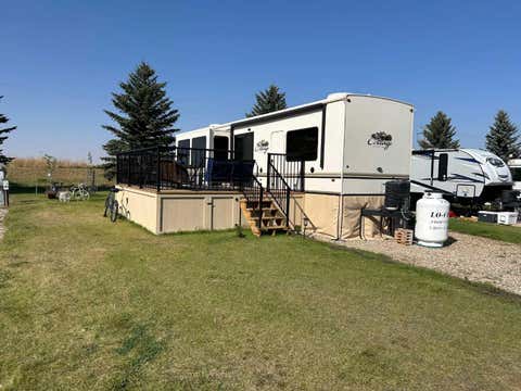 Photo of 18 King Fisher Lane, Rural Vulcan County, AB T0L 2B0 (MLS # A2308535)