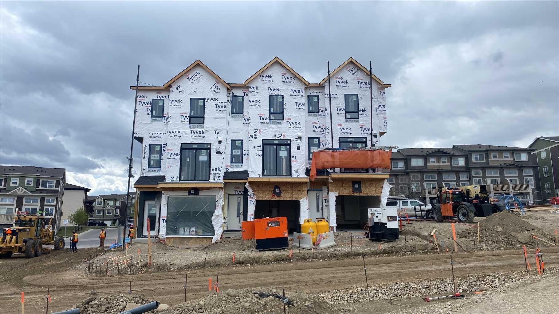 4 Sage Hill Rise NW 801