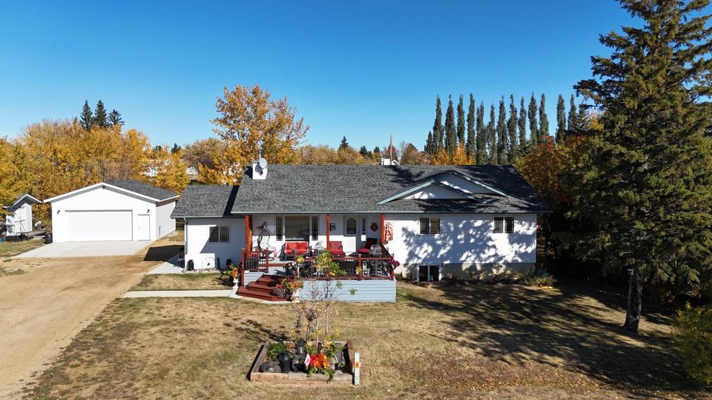 Photo of 120 Dominion Street, Kingman, AB T0B 2M0 (MLS # A2303390)