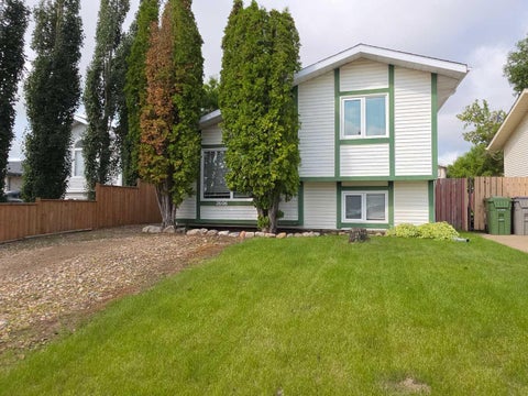 Photo of 2606 46th Avenue, Lloydminster, SK S9V 1S3 (MLS # A2330631)
