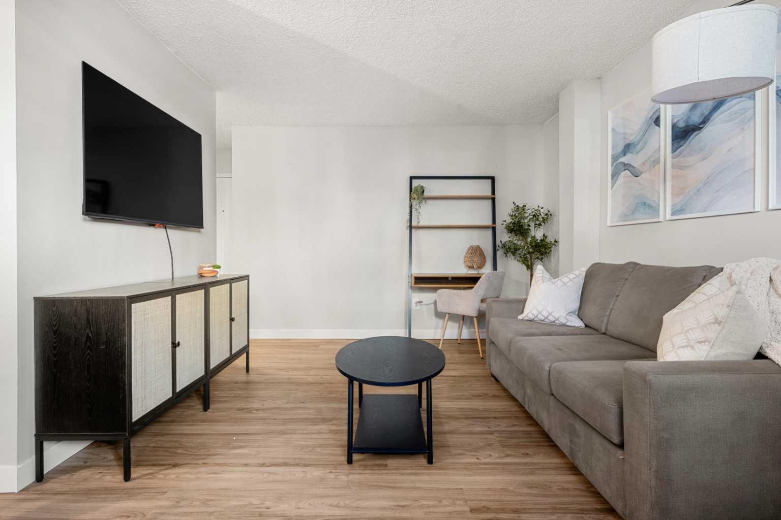 313 20 Avenue SW 101