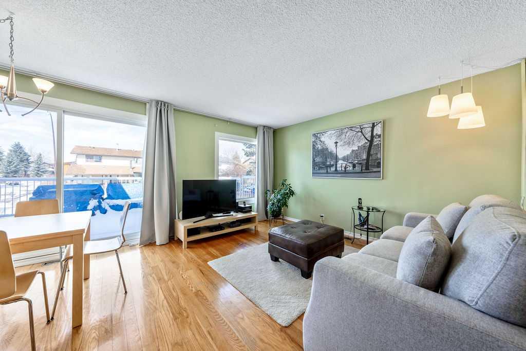 50 Cedarwood Rise SW