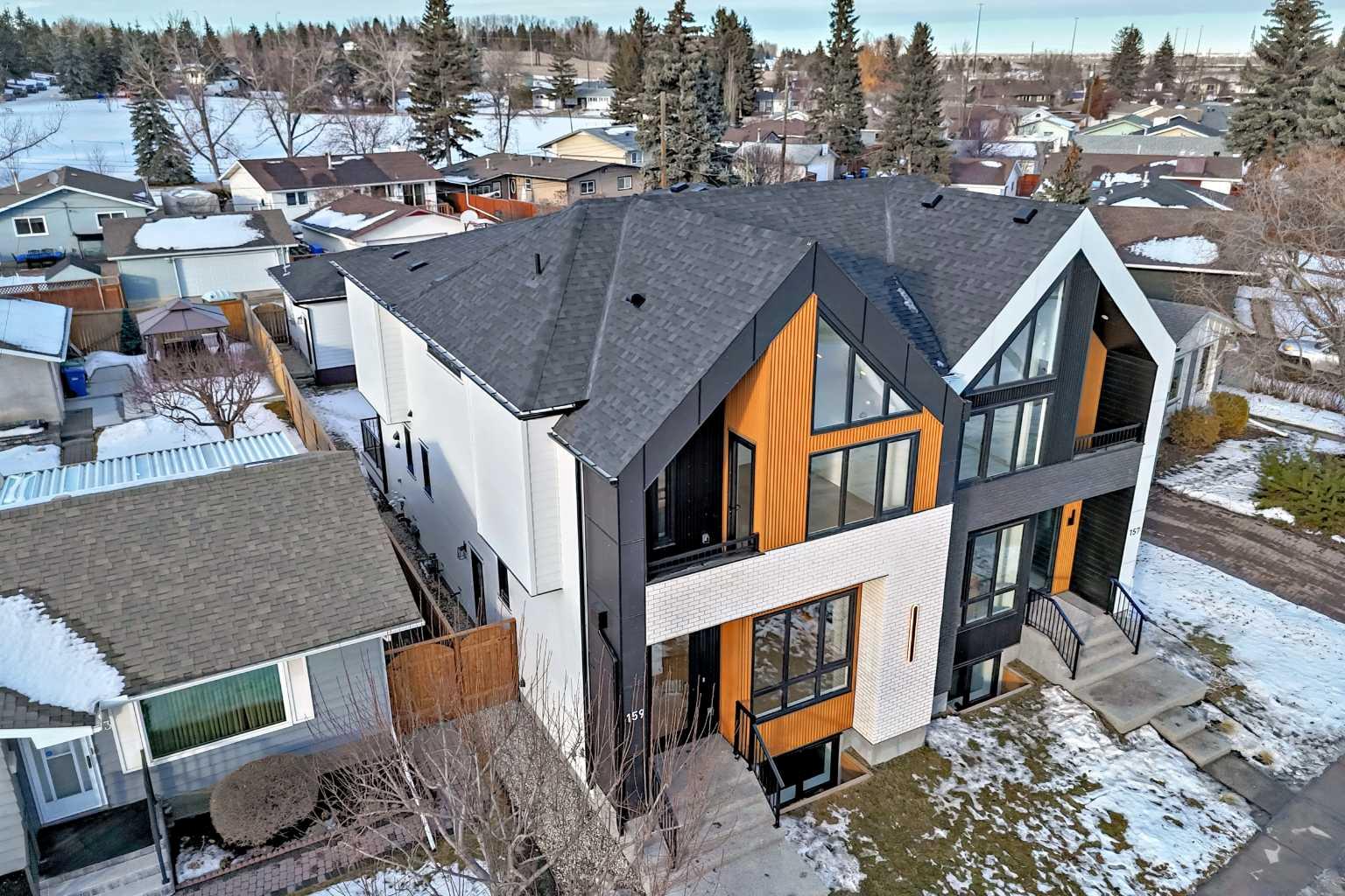 159 Lake Sylvan Close SE