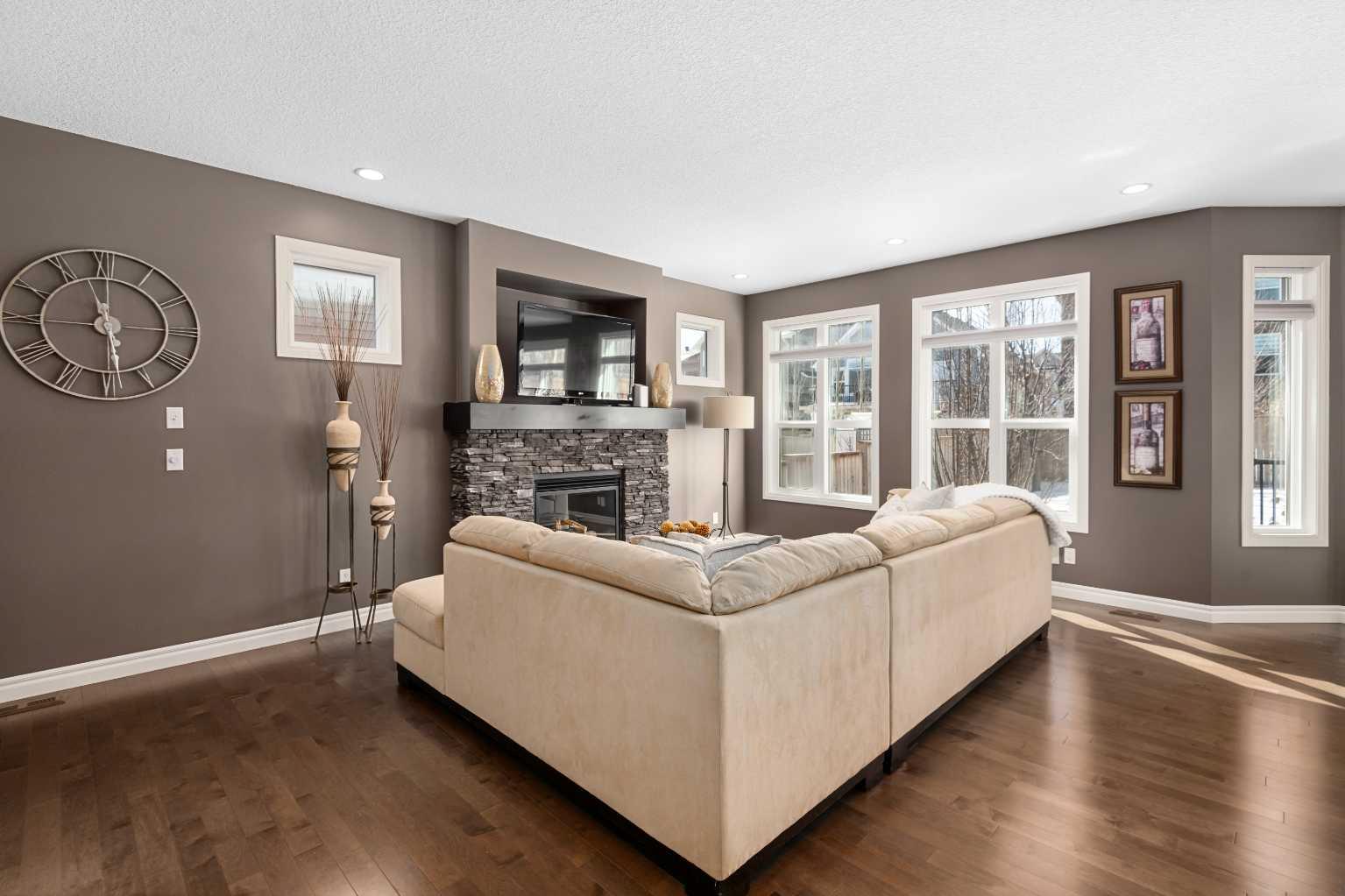323 Nolan Hill Boulevard NW