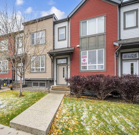 Photo of 690 Copperpond Boulevard SE, Calgary, AB T2Z 0L2 (MLS # A2264136) Photo of 690 Copperpond Boulevard SE, Calgary, AB T2Z 0L2 (MLS # A2264136)