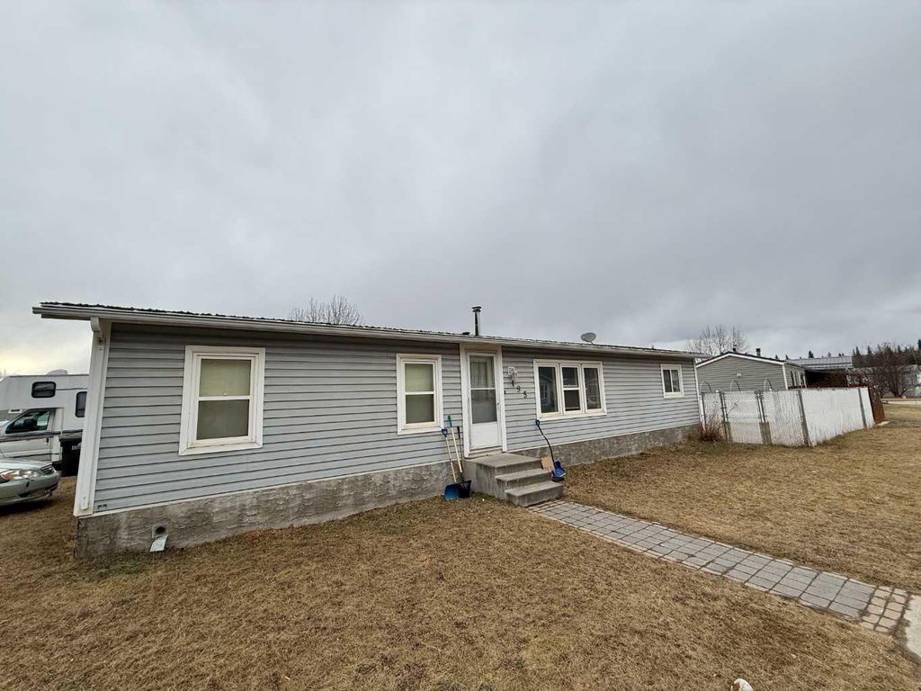 Photo of 195 Skogg Avenue, Hinton, AB T7V 1A6 (MLS # A2286545)