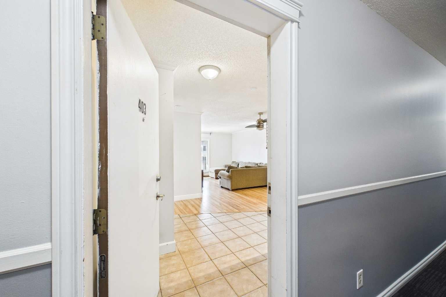 732 57 Avenue SW 403