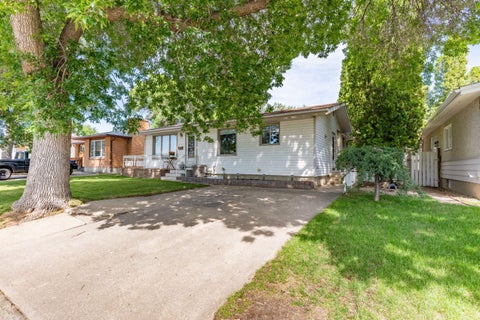 Photo of 2339 20 Avenue SE, Medicine Hat, AB T1A 3Y2 (MLS # A2319771)