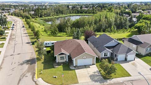 Photo of 2 Estella Crescent, Lacombe, AB T4L 2M4 (MLS # A2336783)