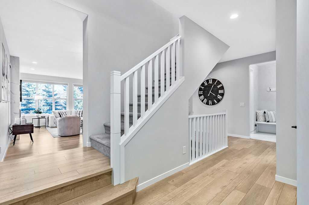 186 West Grove Point SW