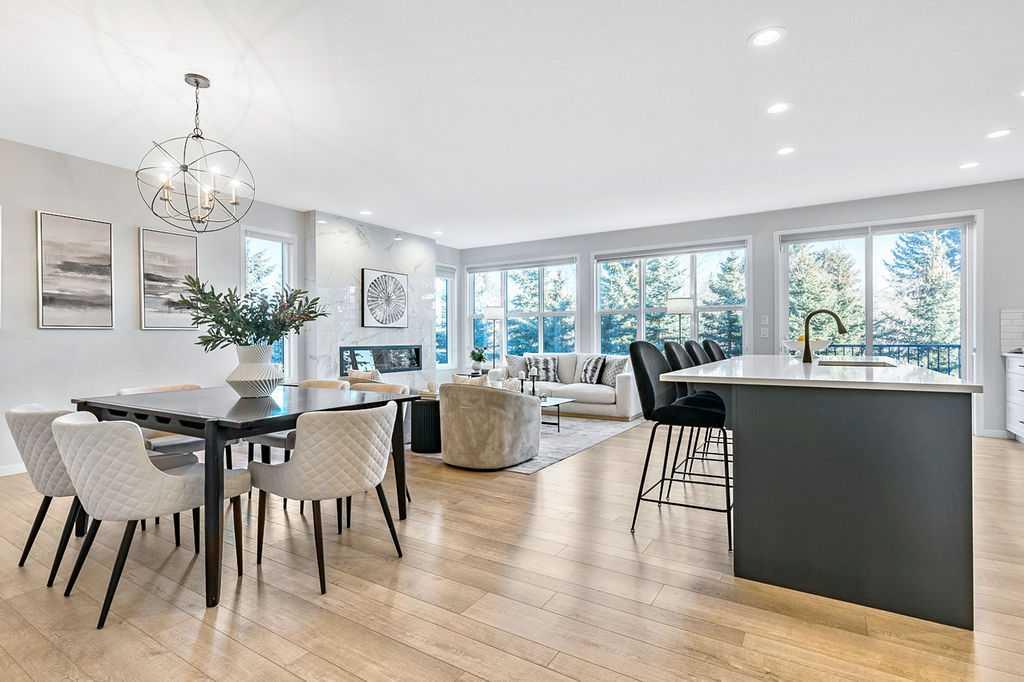 186 West Grove Point SW