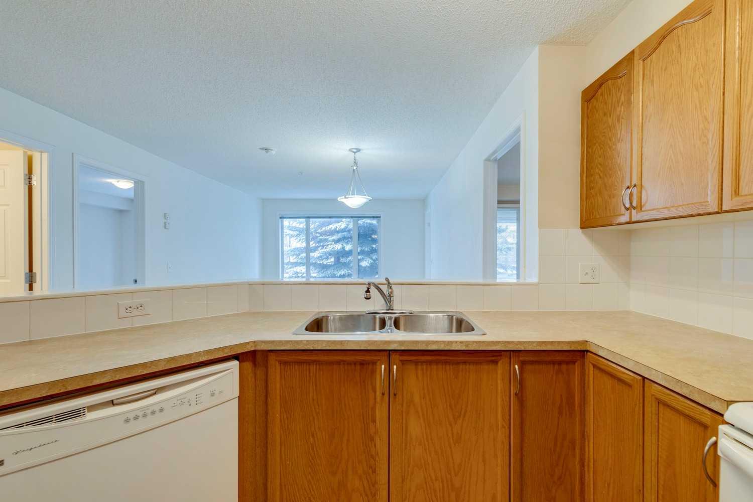 5200 44 Avenue NE 2114