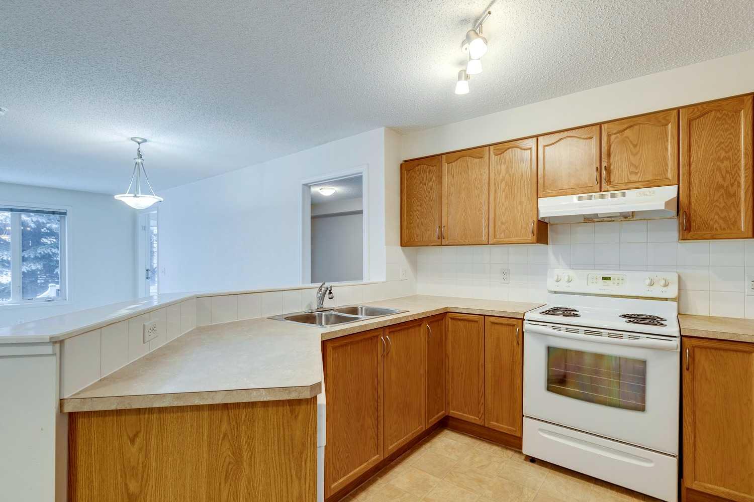 5200 44 Avenue NE 2114