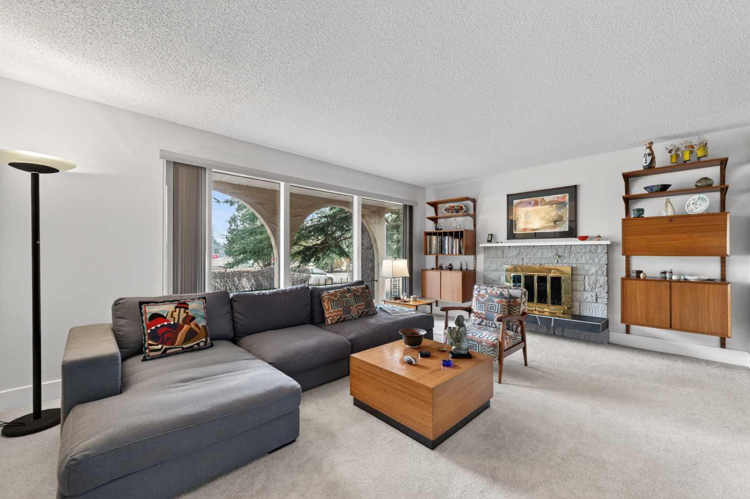 2424 Palisade Drive SW