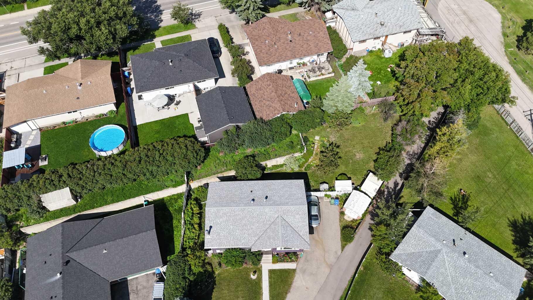 752 Raynard Crescent SE