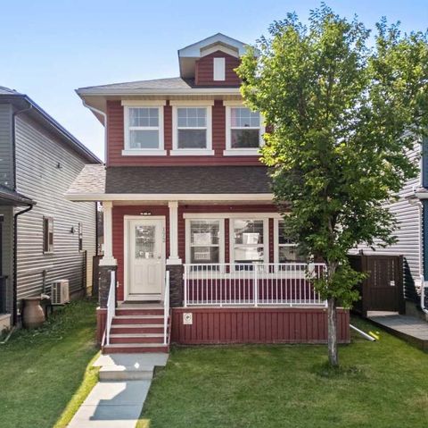 172 Evanspark Gardens NW Calgary AB T3P 0G7