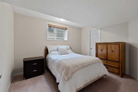 Tiny photo for 13 Somerset Gate SW, Calgary, AB T2Y 3G9 (MLS # A2355721)