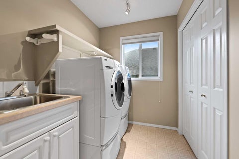 Tiny photo for 13 Somerset Gate SW, Calgary, AB T2Y 3G9 (MLS # A2355721)