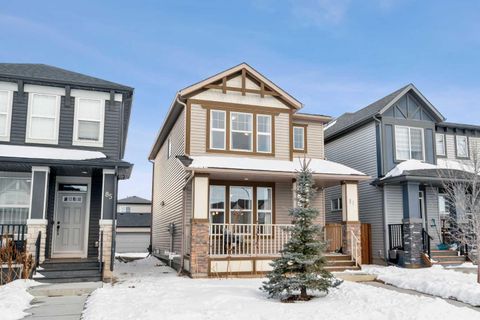 81 Legacy Glen Green SE Calgary AB T2X 4G6