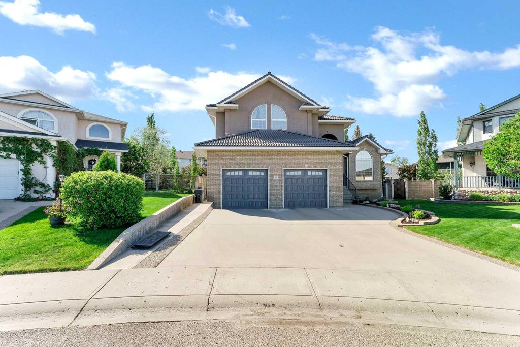 Photo of 67 Penland Way NE, Medicine Hat, AB T1C 1X2 (MLS # A2323989)