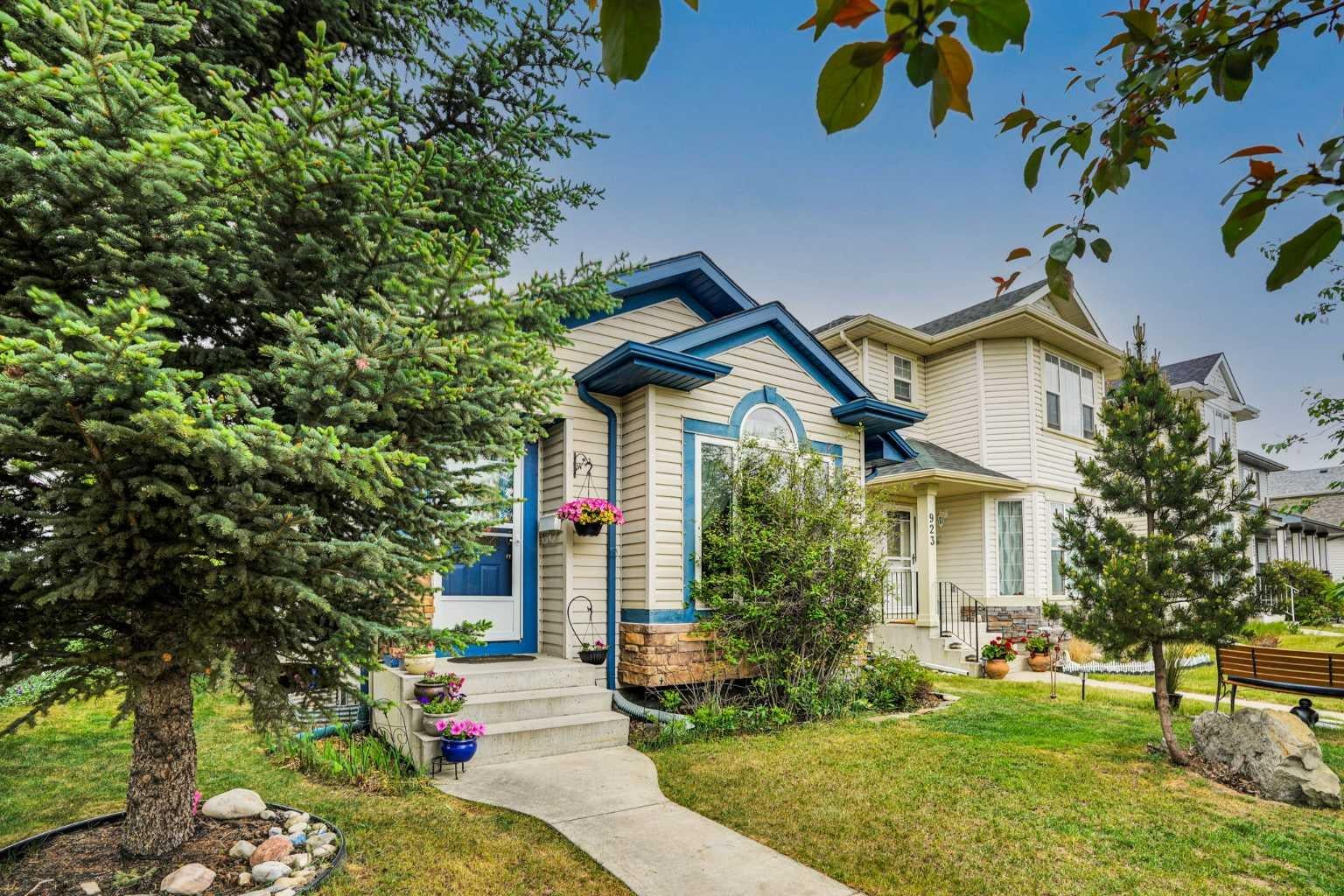 921 Arbour Lake Road NW